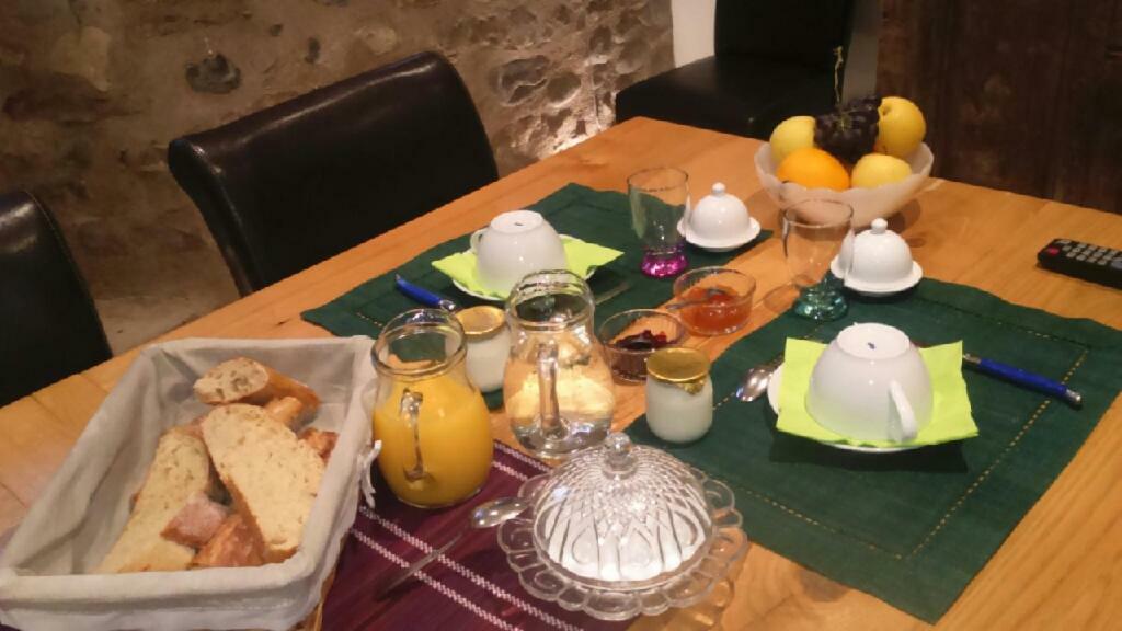 Saint-Côme-dʼOlt Au Pont D'Olt酒店 外观 照片